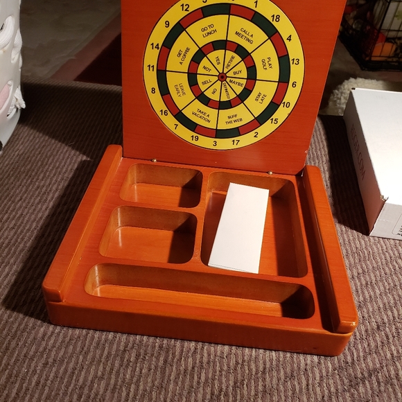 Jewelry Box with Target inside - Picture 4 of 16